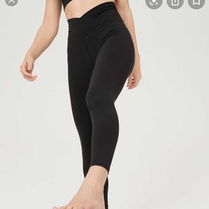❌SOLD❌Aerie Crossover Leggings (L)